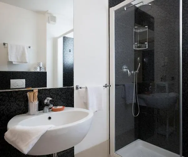 Aprilia 4* غرادو