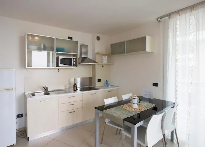 Aprilia 4* غرادو