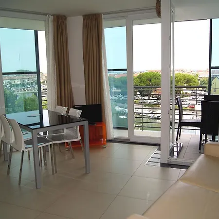 Aparthotel Aprilia