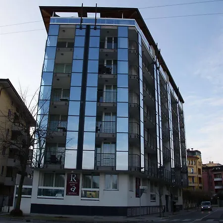 Aprilia Aparthotel Grado