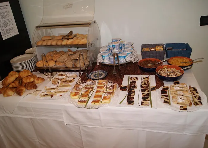 Aprilia Апарт-отель