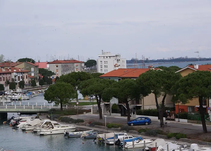 Hotel apartamentowy Aprilia